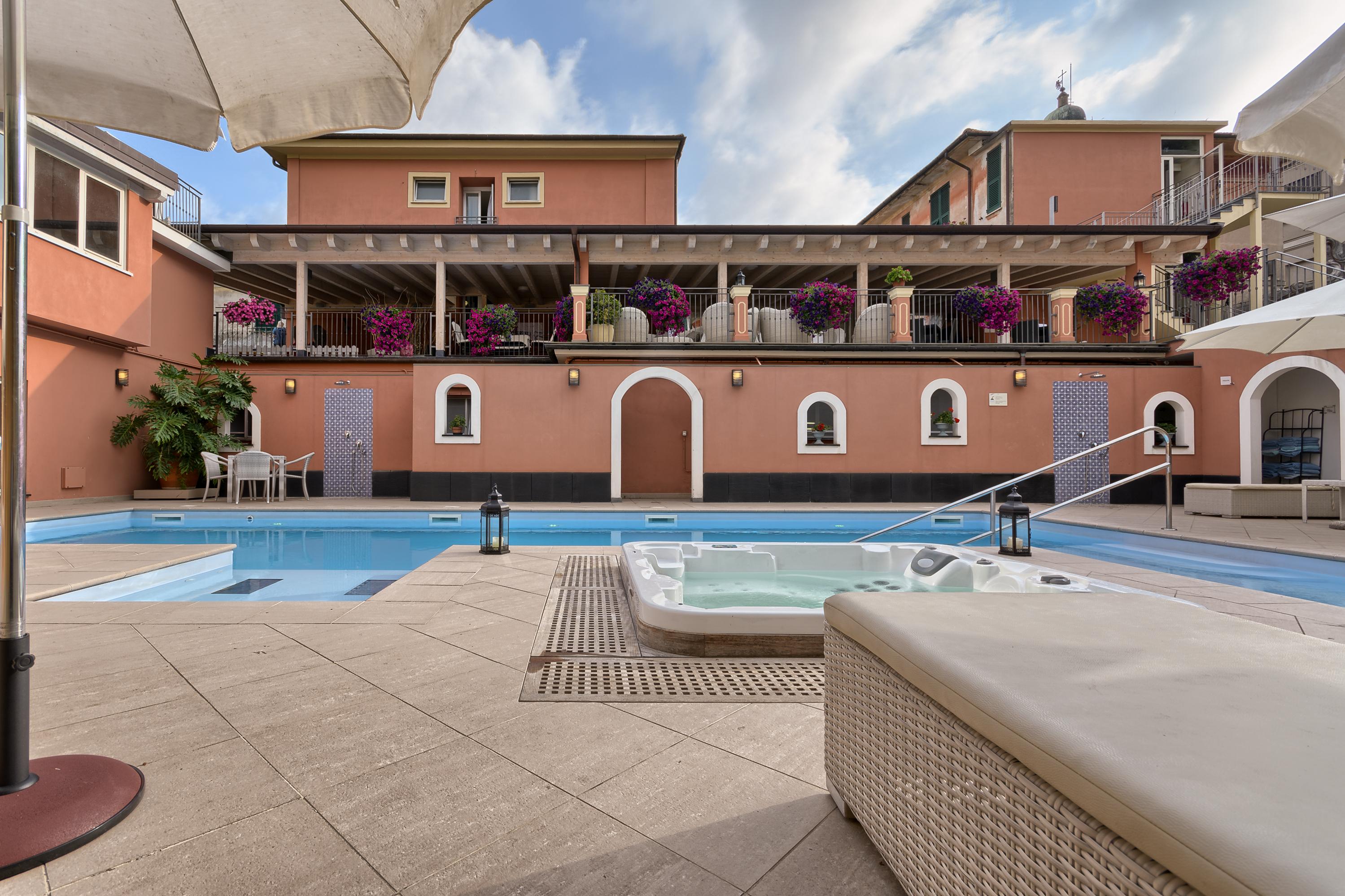 Hotel Monte Rosa Chiavari Exterior photo